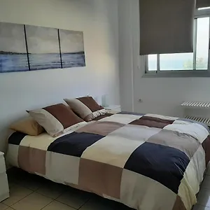 https://laluna2.in-canary-islands.com